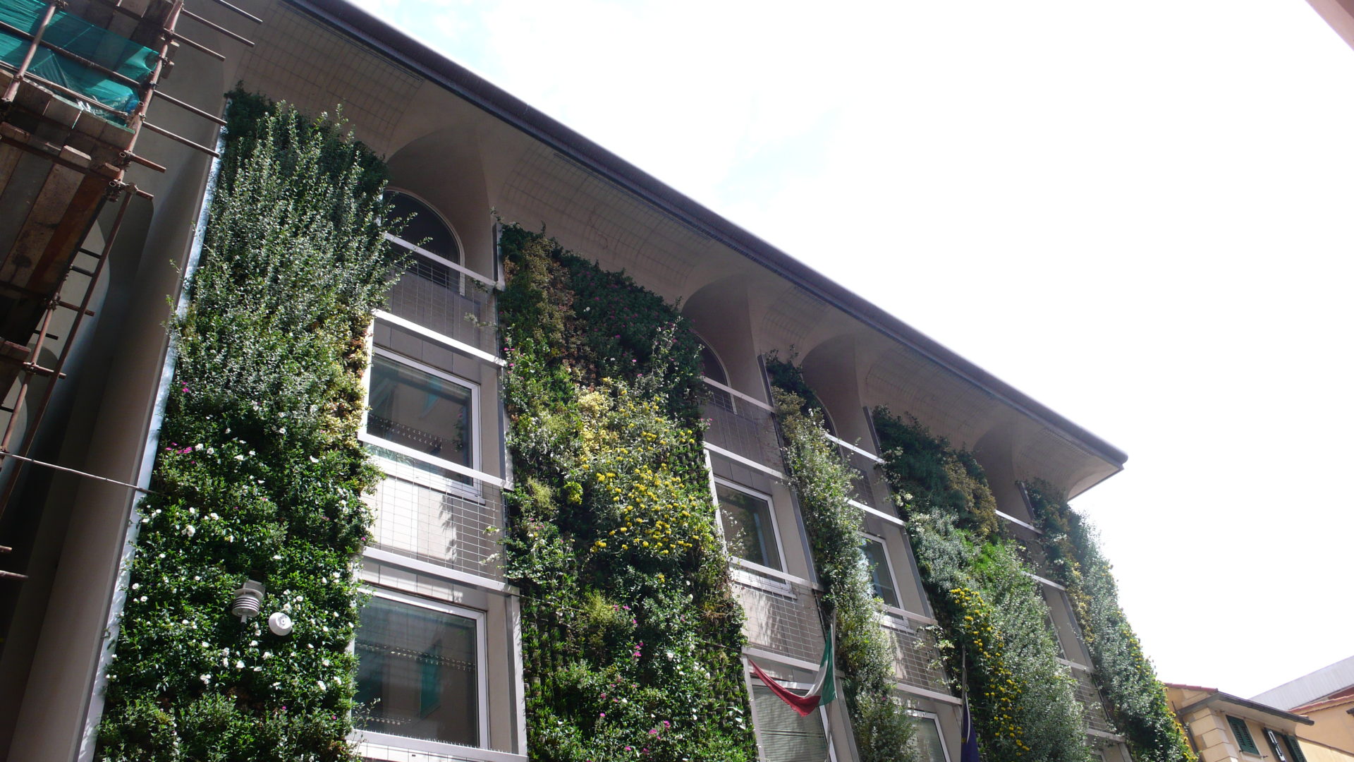 Vertical gardens at INPS, Genova